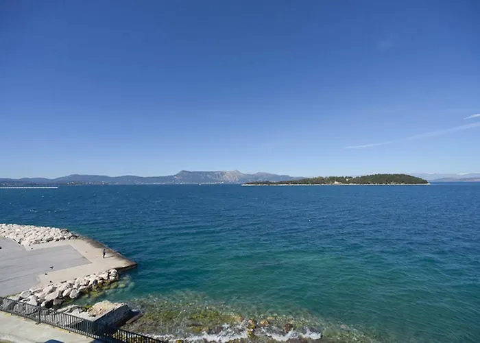 Elia Sea View Apartment *